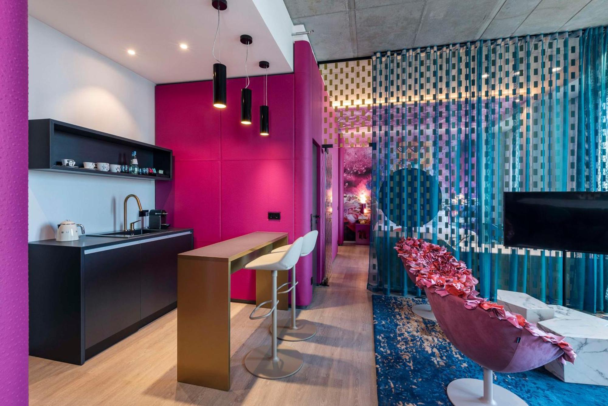 Nhow Frankfurt 4*